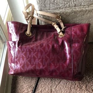 Michael Kors purse! A GREAT DEAL!